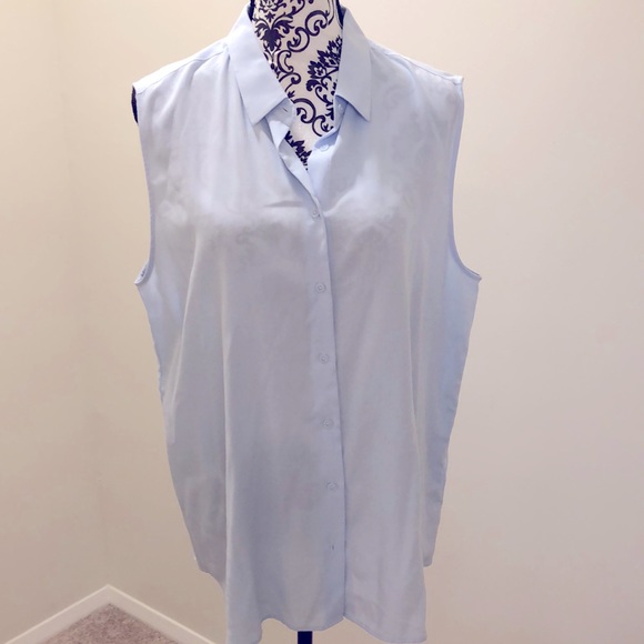 Uniqlo sleeveless blouse - Picture 1 of 4
